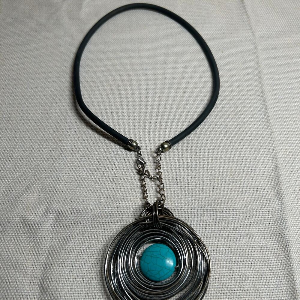 Turquoise Necklace - Picture 3 of 4